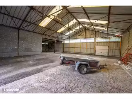 entrepôt/hangar de stockage