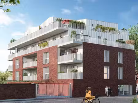 local commercial 57 m² croix