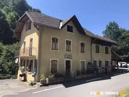 studio 1 pièce 14 m²