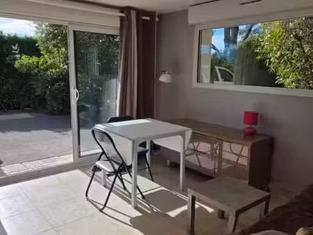 face lac d’annecy  loue beau t3 de 40m2