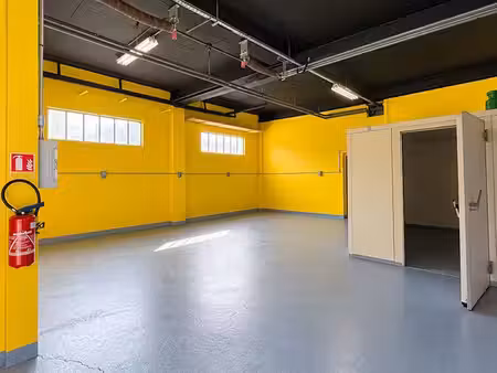 local professionnel / stockage de 118 m² à louer - disponible immédiatement