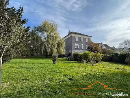 maison 7 pièces 184 m²
