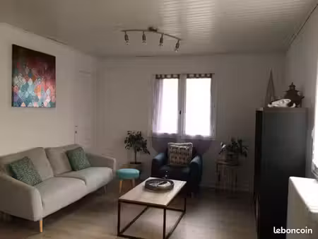 appartement t3 61 m² + garage double  cave et terrain non cloturé dpe d