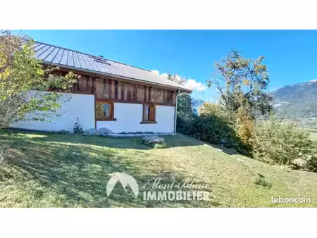 chalet 5 pièces 163 m²