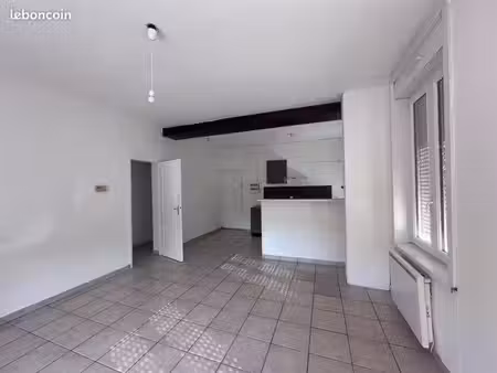 appartement deux chambres avec jardin privatif