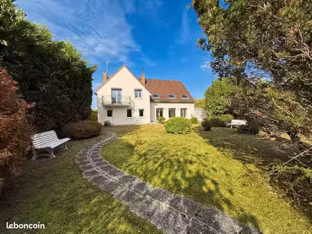 cernay-la-ville — maison familiale avec dépendance et jardin sans vis-à-vis