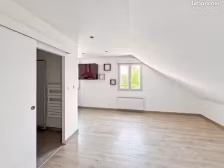appartement 2 pièces 32m² étage 2/2