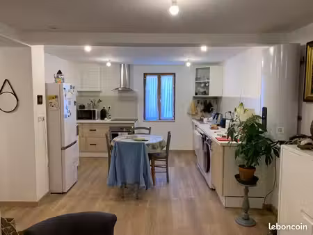appartement centre ville réalmont avec clim