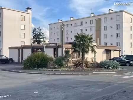 local commercial 375m²