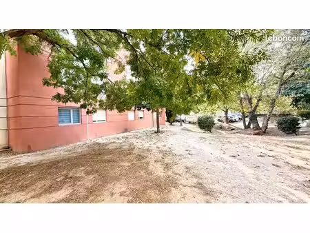 studio 1 pièce 26 m²