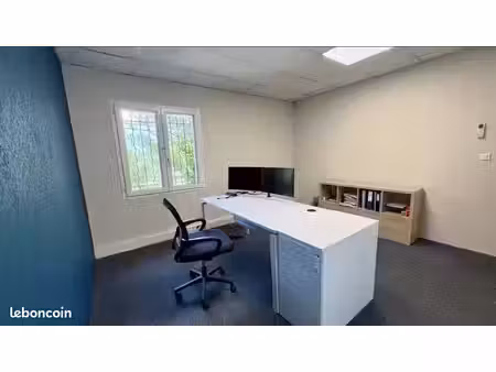 location bureau individuel 16 m² proche luberon et centre cavaillon