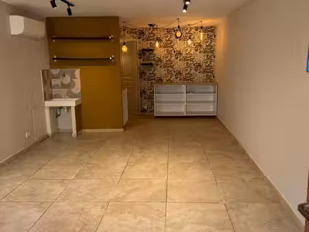 local commercial & professionnel à louer