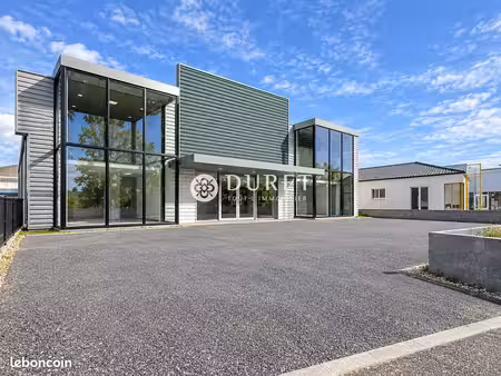 local commercial 520 m² challans