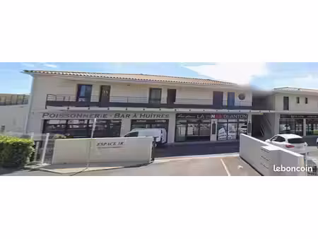 local commercial isle sur sorgue