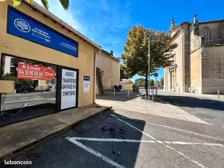 local commercial 68 m²