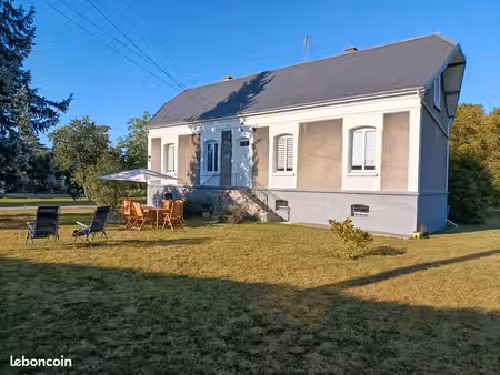 maison individuelle sur terrain de 3377 m2