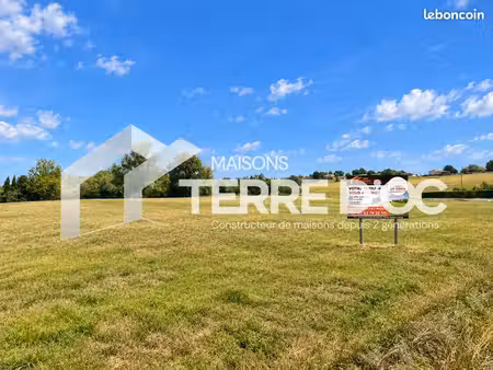 terrain 711 m² castres