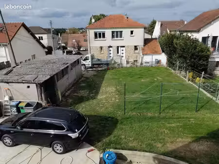 ventre terain constructible à lagny sur marne