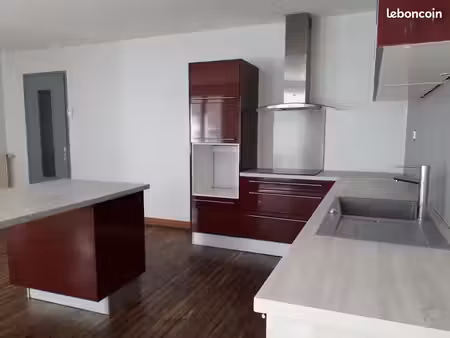 maison à louer  4 chambres   180 m2