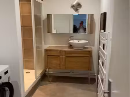 bel appartement t3 meublé sollies pont