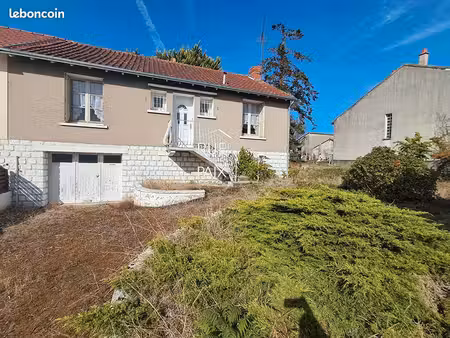 propriété 3 pièces 65 m²