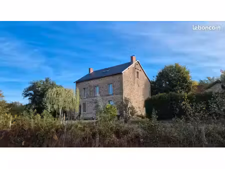 maison rénovée - 4 chambres - vue sur les monts d'ambazac