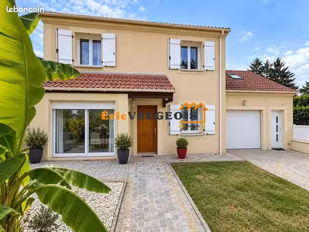 maison 6 pièces 160 m²