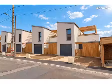 maison 4 pièces 83 m²
