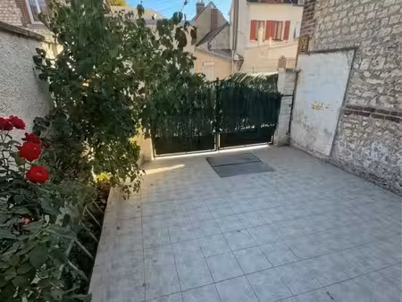maison avec belle terrasse
