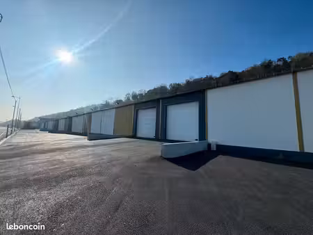 entrepôt de stockage
