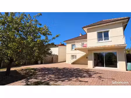 maison 7 pièces 160 m²
