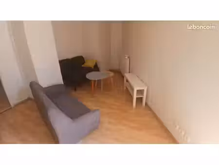 loue f2 meublé