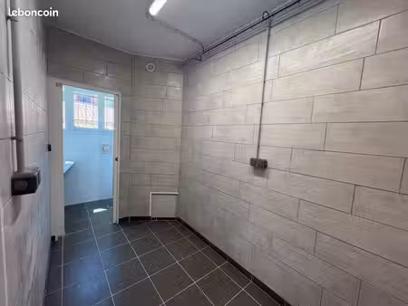 local commercial