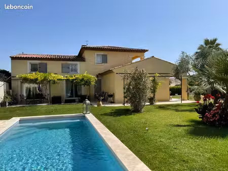villa meublée de novembre à avril 2027
