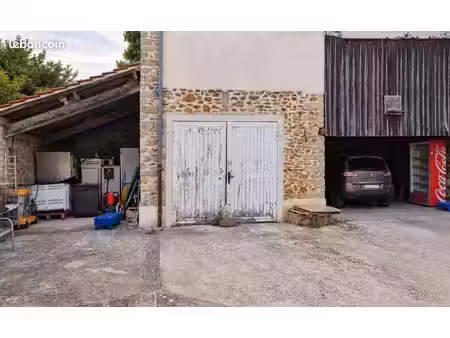 petit entrepôt avec dégagement couvert (zone sécurisé)
