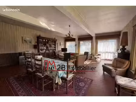 maison 8 pièces 172 m²