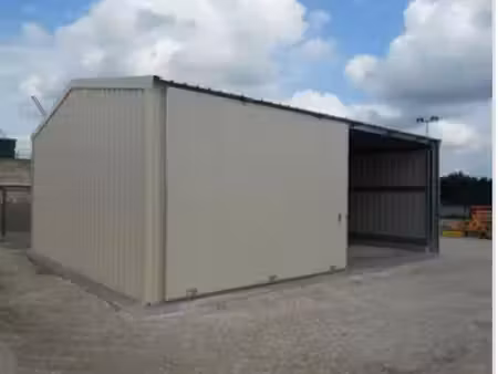 recherche hangar  local ou terrain