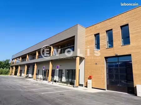 local bureaux 392 m²