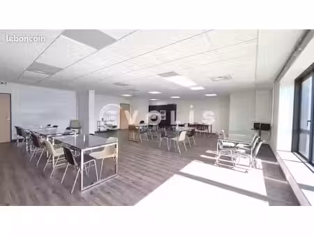 bureaux 550 m²