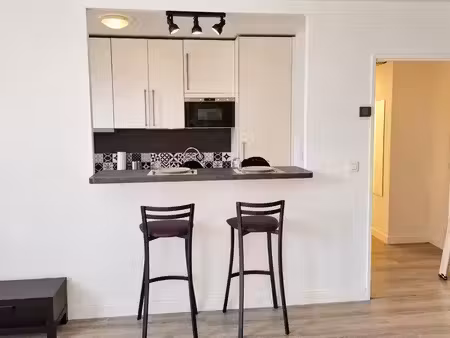 noisy-le-sec – beau 2 pièces meublé 40 m² avec parking + cave   proche rer e & tram t1