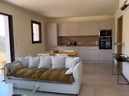 à louer f3 meublée bas de villa