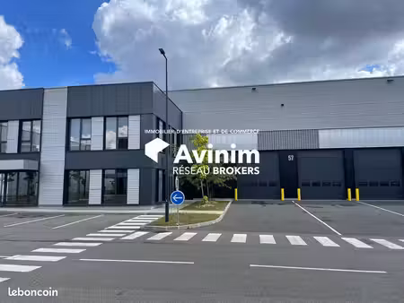 local 2549 m² le bourget