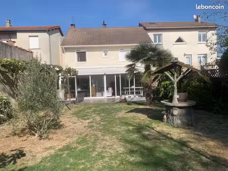 maison 120m 500m terrain véranda