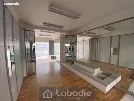 inconnu 2 pièces 60 m²