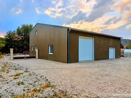 hangar / local professionnel à louer - st georges de luzençon