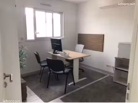 a louer bureau meublé privatif 10 m2