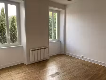 coteaux du blanzacais - maison 3 chambres et jardin