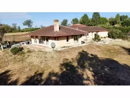 maison lumineuse de plain-pied à la campagne – journiac