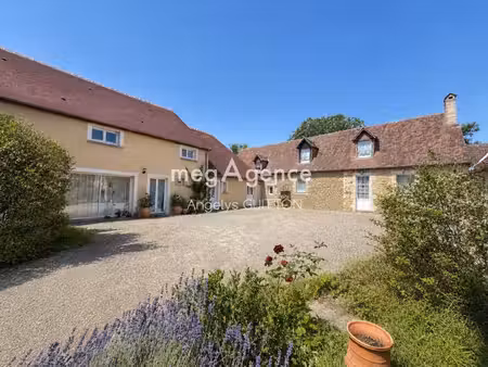 maison principale + gîte à 25 minutes du mans