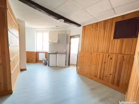 studio 1 pièce 22 m²